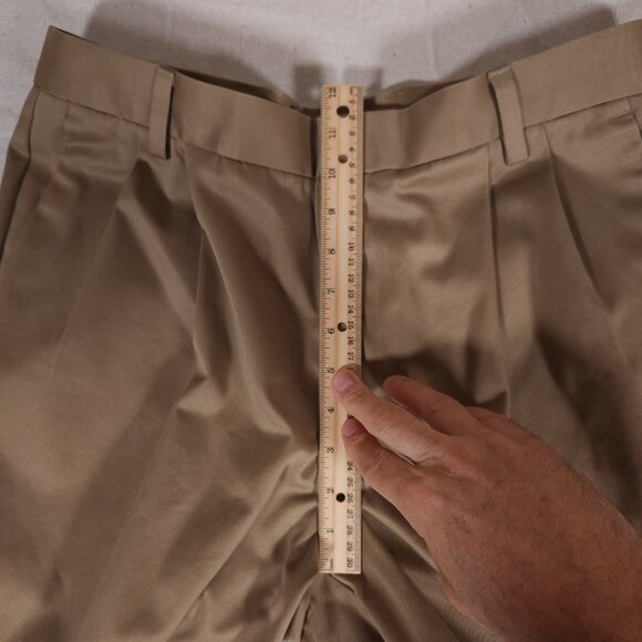 Dockers Classic Fit Signature Khaki Pants Mens 34 x 32 Comfort Pleated - Picture 6 of 15